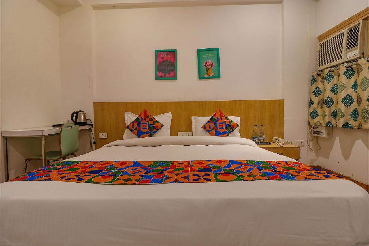 FabHotel Vacanza Noida Exterior foto